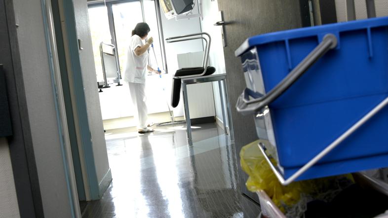 Okužbe z večkratno odpornimi bakterijami se hitro širijo.