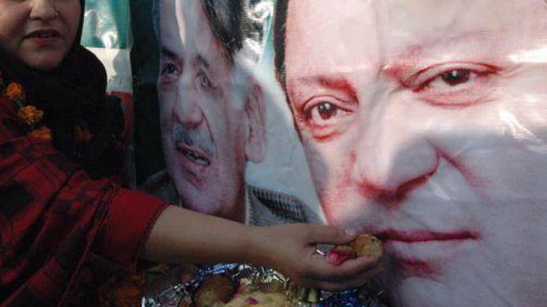 V Pakistan se vračajo izgnanci.