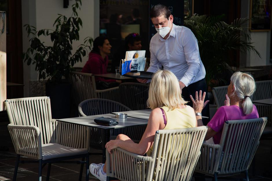 lokal postrežba Ljubljana | Avtor: Profimedia