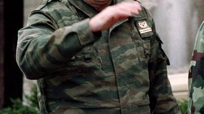 Premestitev Ratka Mladića v Haag bodo izvedli brez vnaprejšnjega obveščanja javn