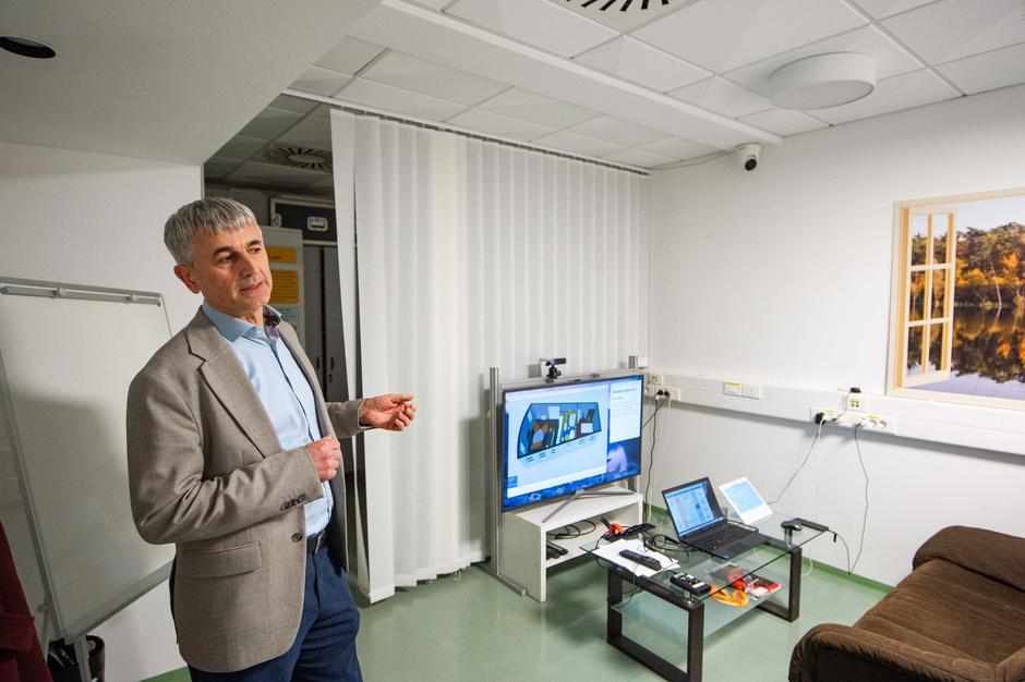 Lucami | Avtor: Anže Petkovšek