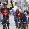V ciljnem sprintu glavnine je tretjo etapo dirke po Švici dobil Robbie McEwan.