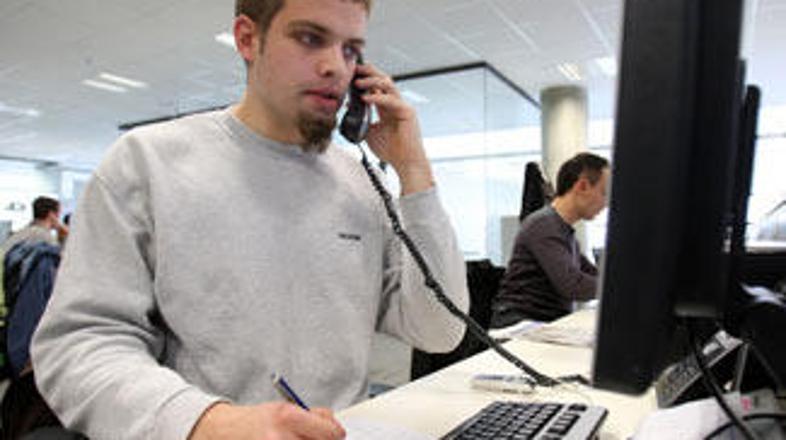 Kontaktne številke slovenskih državljanov v Bangkoku je MZZ-ju ponudil tudi novi