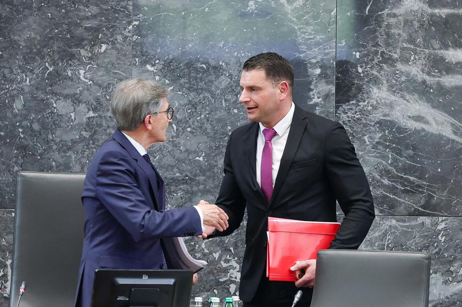 ustanovna seja DZ | Avtor: Saša Despot