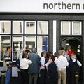 Pred britansko banko Northern Rock, ki jo je pokopala globalna posojilna kriza, 