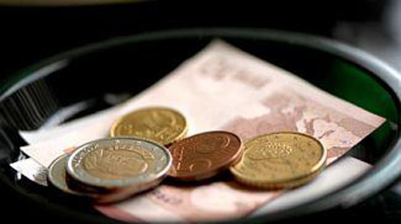 Slovenske denarnice so čedalje bolj prazne.