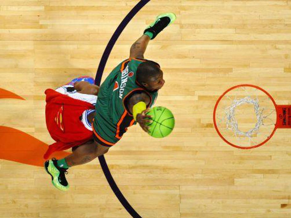 Nate Robinson je bil po letu 2006 drugič najboljši v tekmovanju v zabijanju. Za 