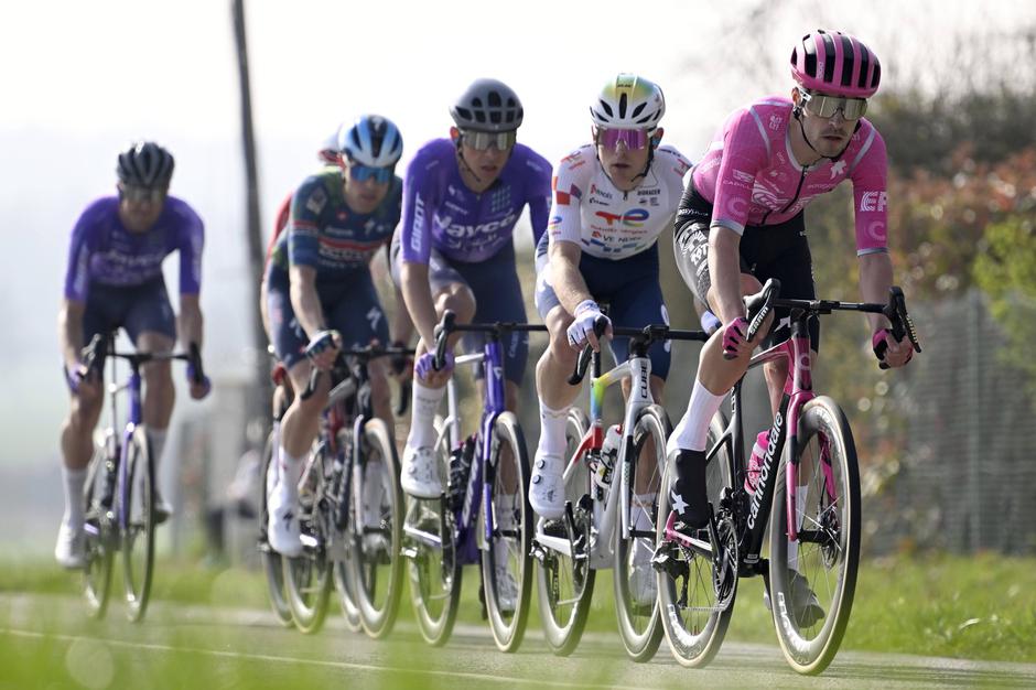 Ubežniki; Pariz-Nica | Avtor: Profimedia