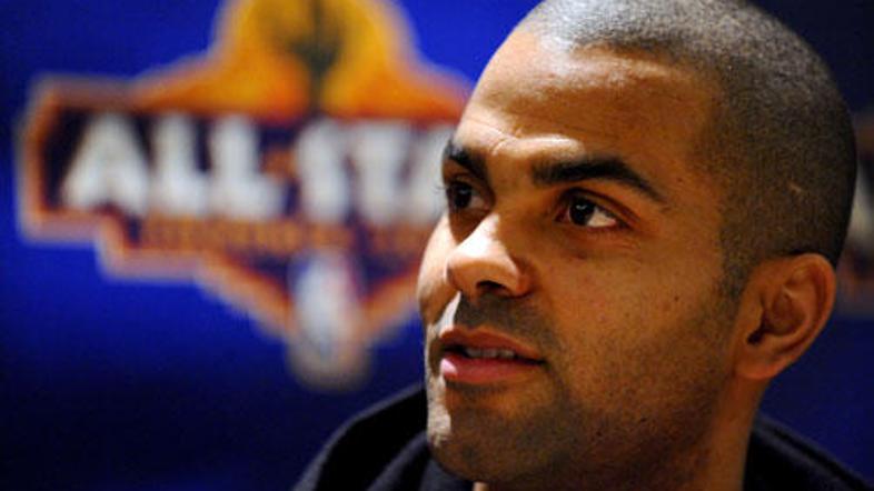 Tony Parker po tekmi vseh zvezd igra kot prerojen. Phoenixu je tokrat dal kar 30