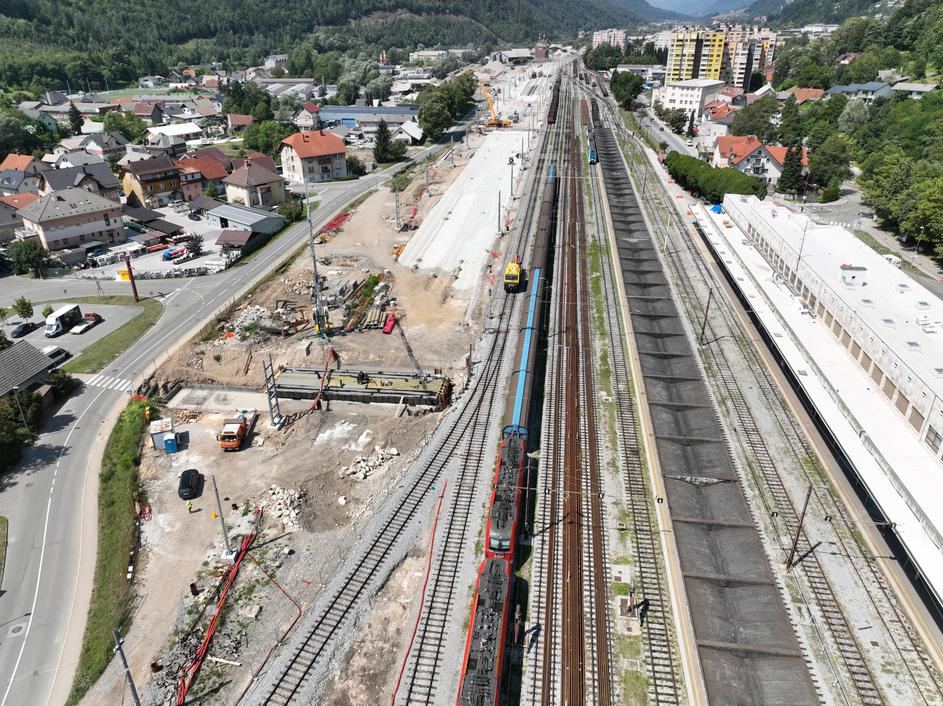 železniška postaja Jesenice