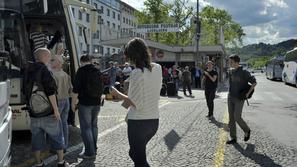 slovenija 14.05.13, avtobusna postaja Ljubljana, avtobusna postaja, avtobus, pos