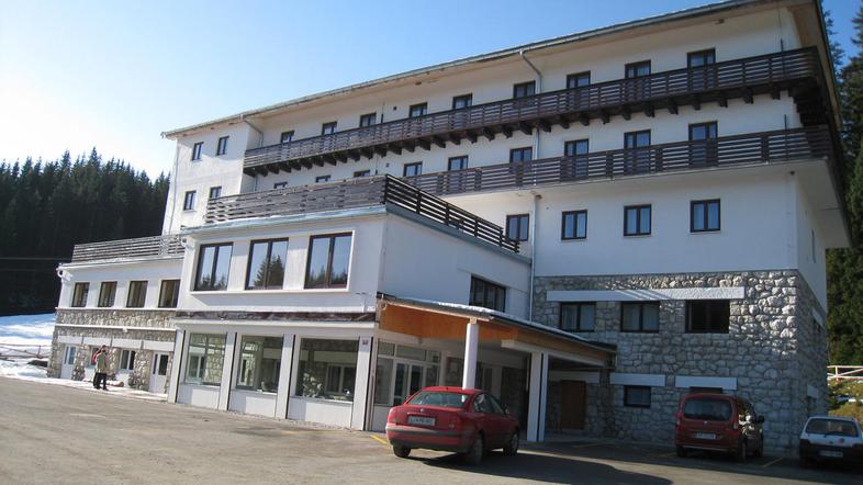 V hotelu je za zimsko sezono izjemno povpraševanje, saj je zdaj na voljo le še o