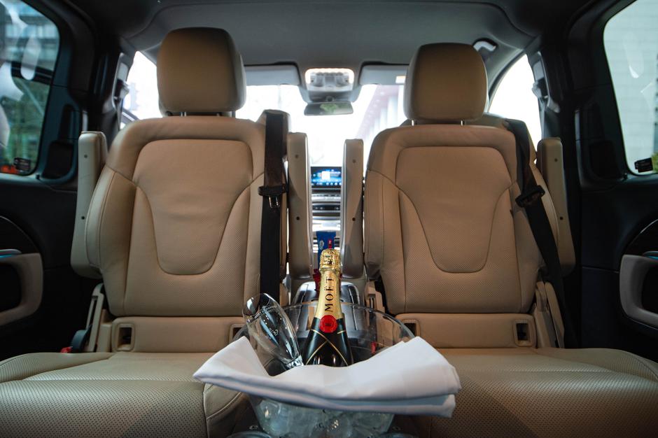 Vip prevozi | Avtor: Anže Petkovšek