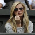 V dodani galeriji si oglejte, kako je Brook za Andyja navijala v Wimbledonu. Za 