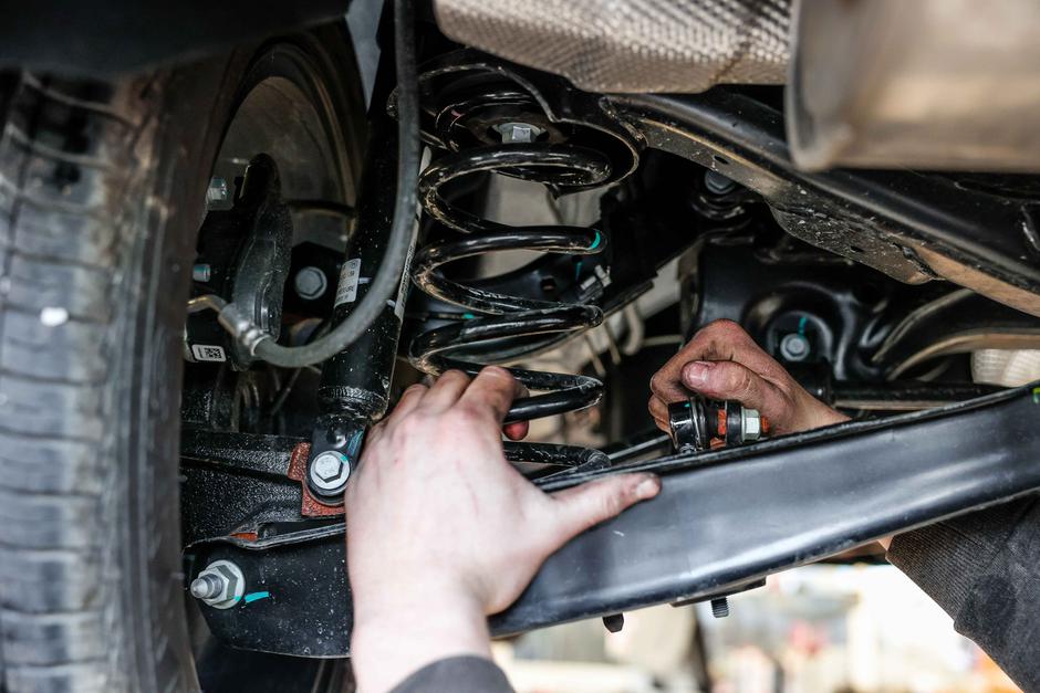 MG servis | Avtor: Saša Despot