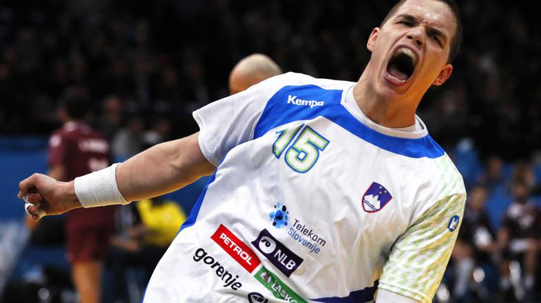 Vid Poteko, Slovenija, Katar