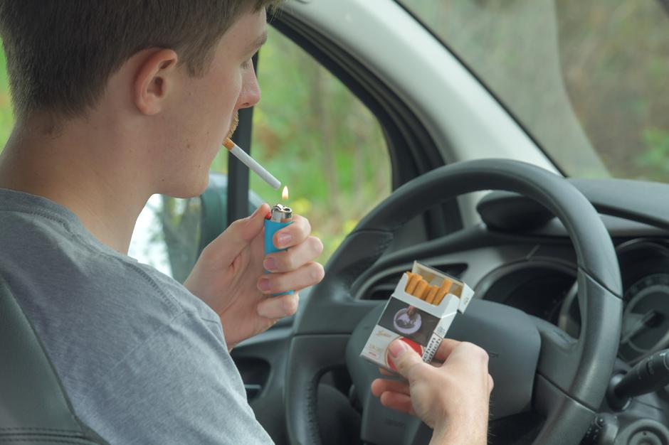 Kajenje v avtu | Avtor: Profimedia