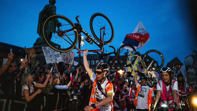 srbski študenti strasbourg protest