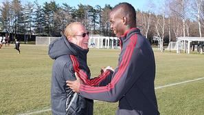 Balotelli Paolo Berlusconi AC Milan trening rokovanje