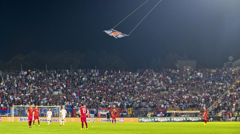 zračno plovilo dron velikoalbanska zastava stadion JNA Beograd Srbija Albanija k