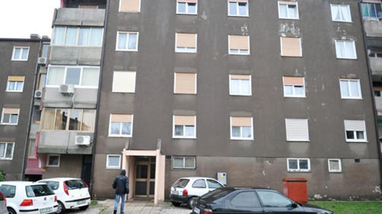 30_03_09_demi_sezana_blok