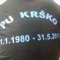 V spomin na več kot 30-letni obstoj PU Krško so si nekateri dali natisniti majic