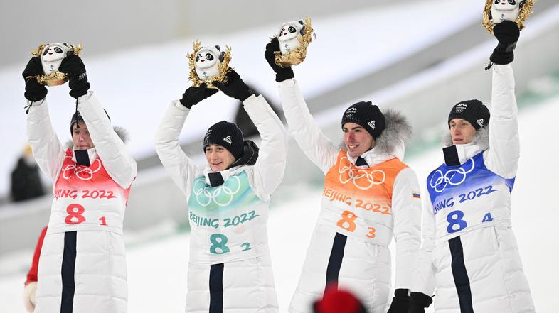 Slovenski smučarski skakalci