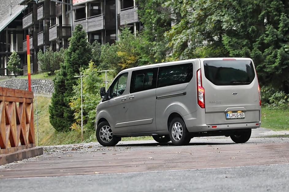 Ford tourneo custom