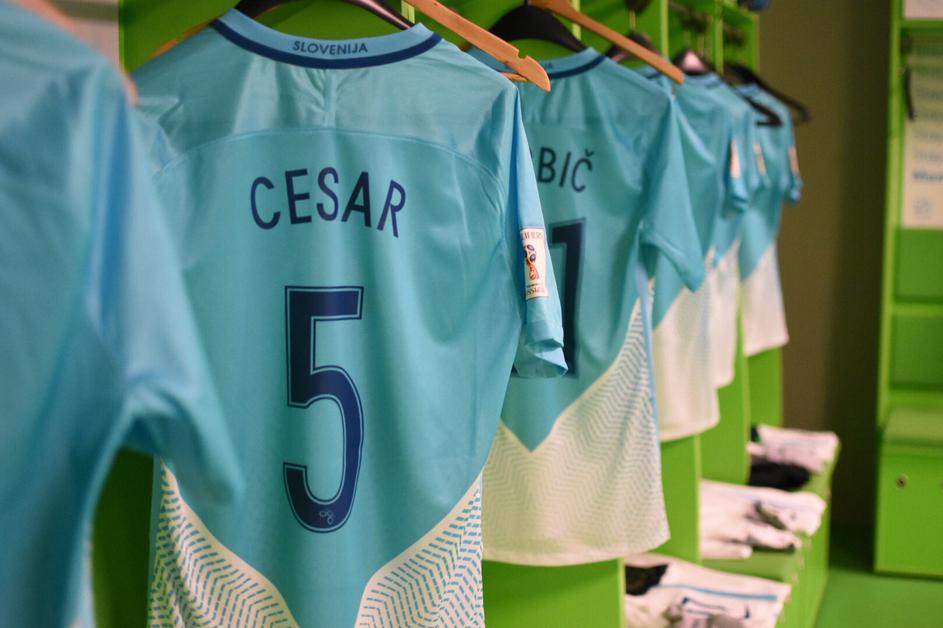 Boštjan Cesar 100. nastop Slovenija dres