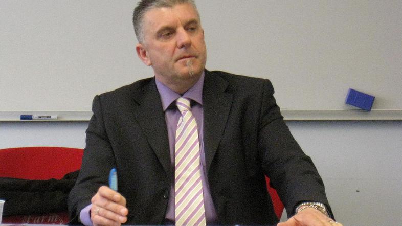 V združenju izvajalcev luškega transporta (na fotografiji podpredsednik Zmagosla