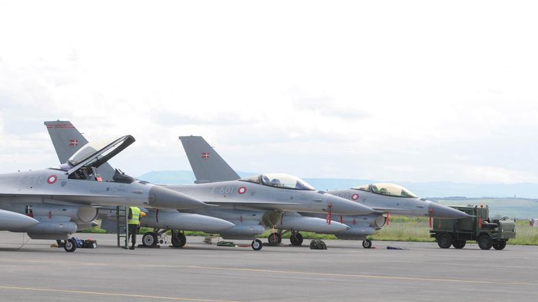 vojaško letališče letalo