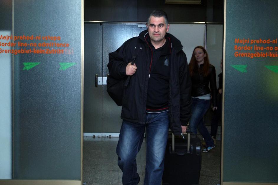 Slovenski rokometaši so se vrnili v domovino.