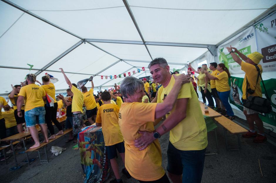 navijači v Komendi | Avtor: Anže Petkovšek