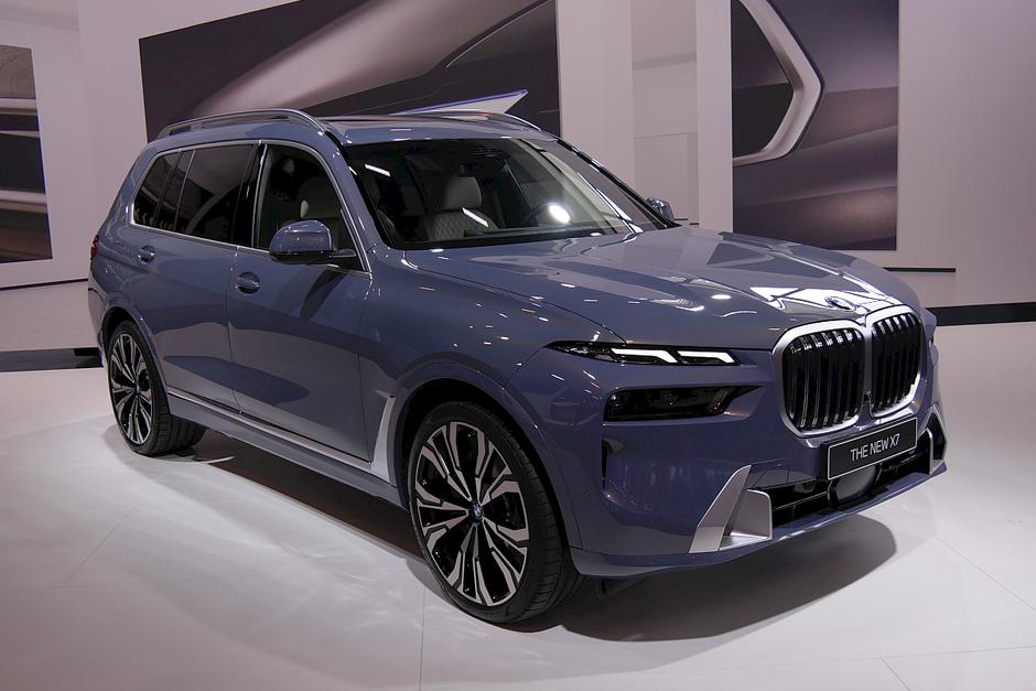 BMW serije 7, i7 | Avtor: Matija_Janežič