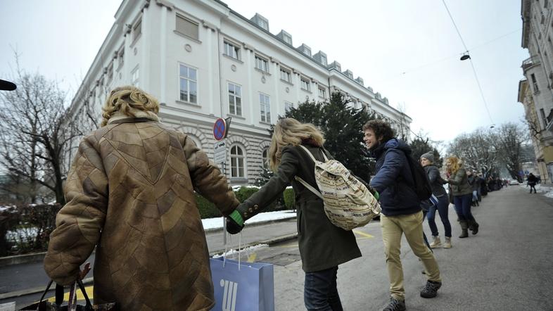 slovenija 06.12.12, protest, studentski protesti proti solninam in drugo, studen