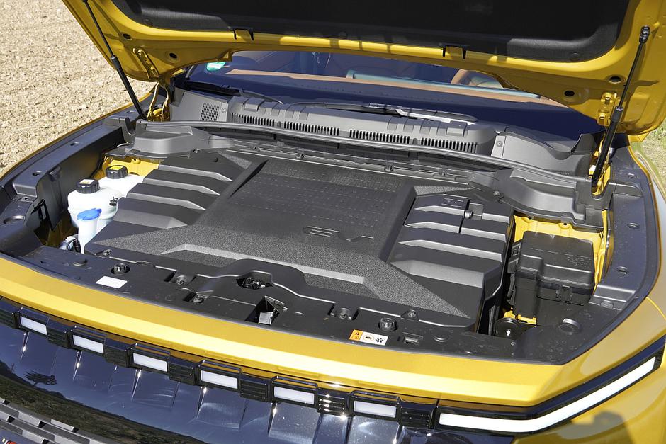 KGM nusso EV in KGM torres hybrid | Avtor: Matija_Janežič