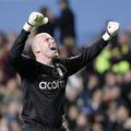 Brad Friedel se je vpisal v zgodovino Premier lige.