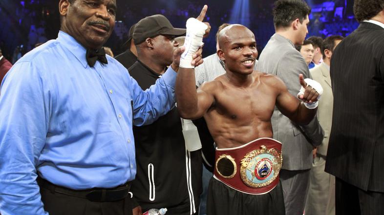 timothy bradley wbo las vegas