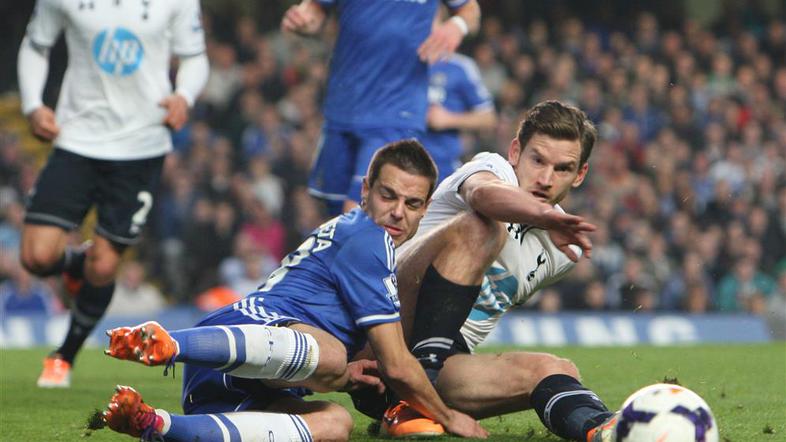 Azpilicueta Verthongen Chelsea Tottenham Premier League Anglija liga prvenstvo