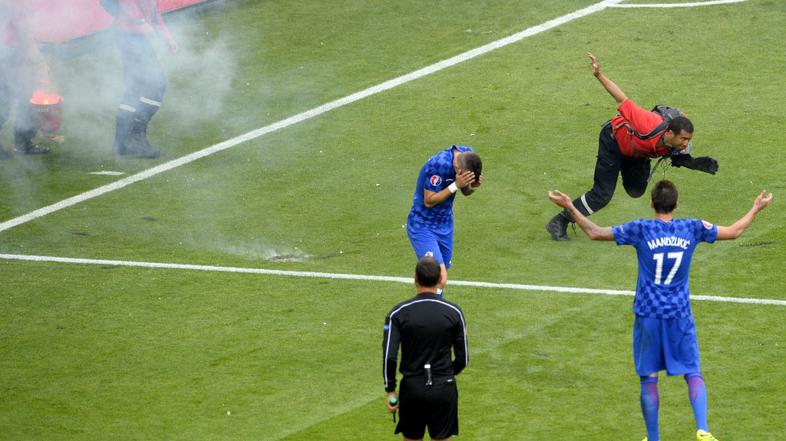 Divjanje hrvaških navijačev