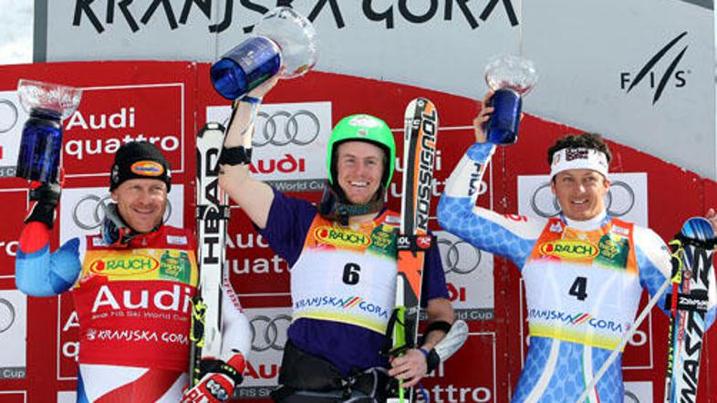 Zmagovalni trojček s kranjskogorskega veleslaloma