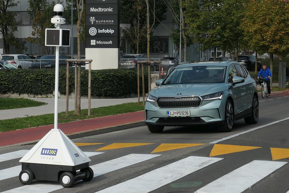 avtonomni robot IPA2X | Avtor: Matija_Janežič