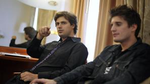 2Cellos