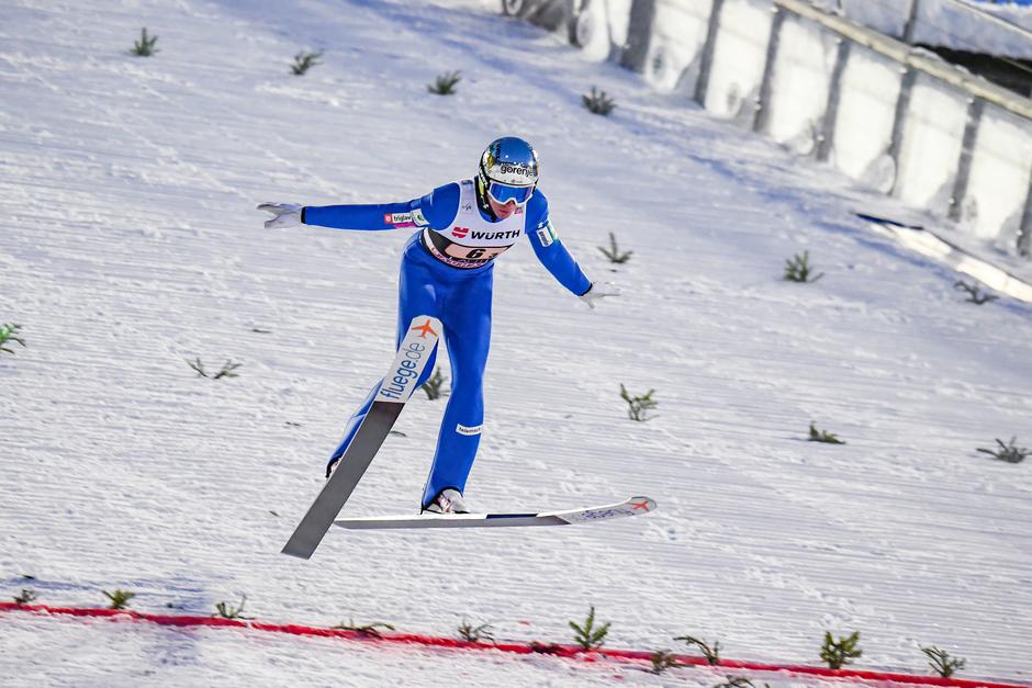 Smučarski skoki ekipna tekma | Avtor: Epa