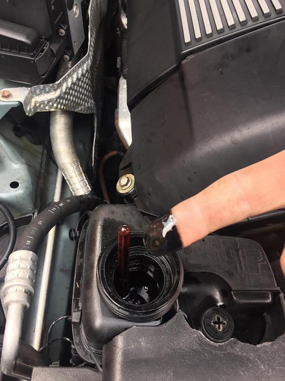 Prevara z motornim oljem | Avtor: Profimedias