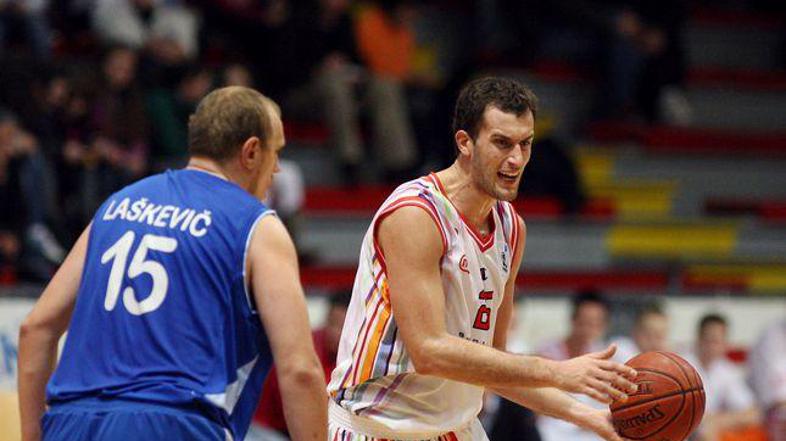 Smiljan Pavič bo znova oblekel dres novomeške Krke (Foto: KZS/www.alesfevzer.com