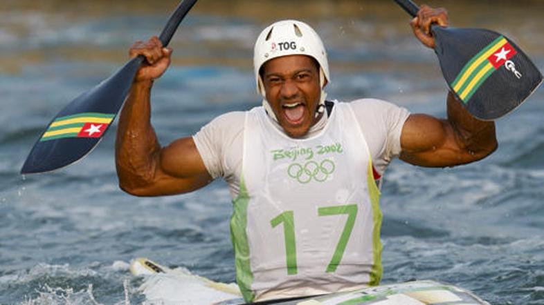 Benjamin Boukpeti je od veselja zlomil veslo.