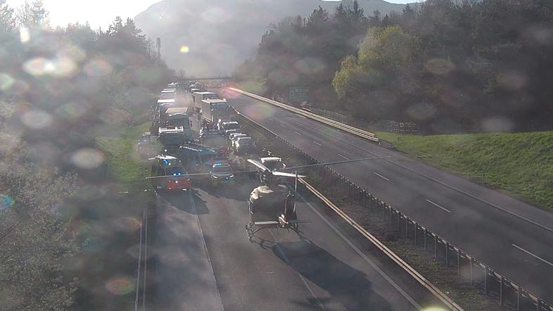 Helikopter na avtocesti