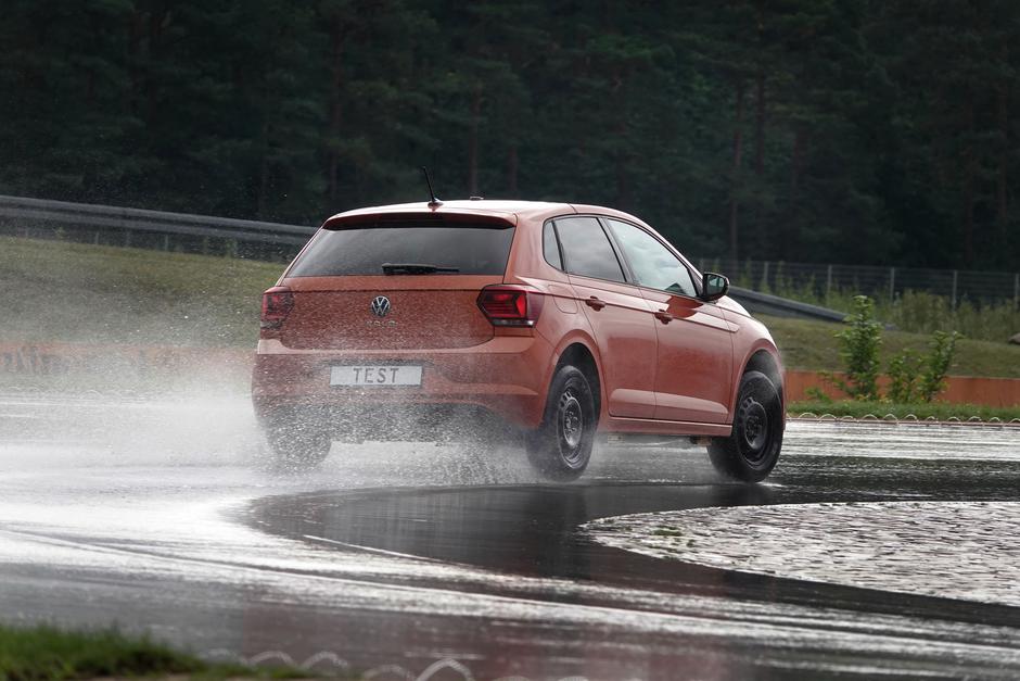 AMZS test letnih pnevmatik 2022 | Avtor: AMZS