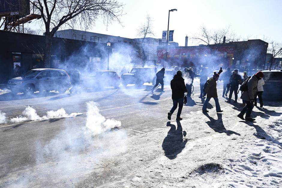 streljanje v Minneapolisu zvezni agenti ICE in protestniki na ulicah | Avtor: Profimedia